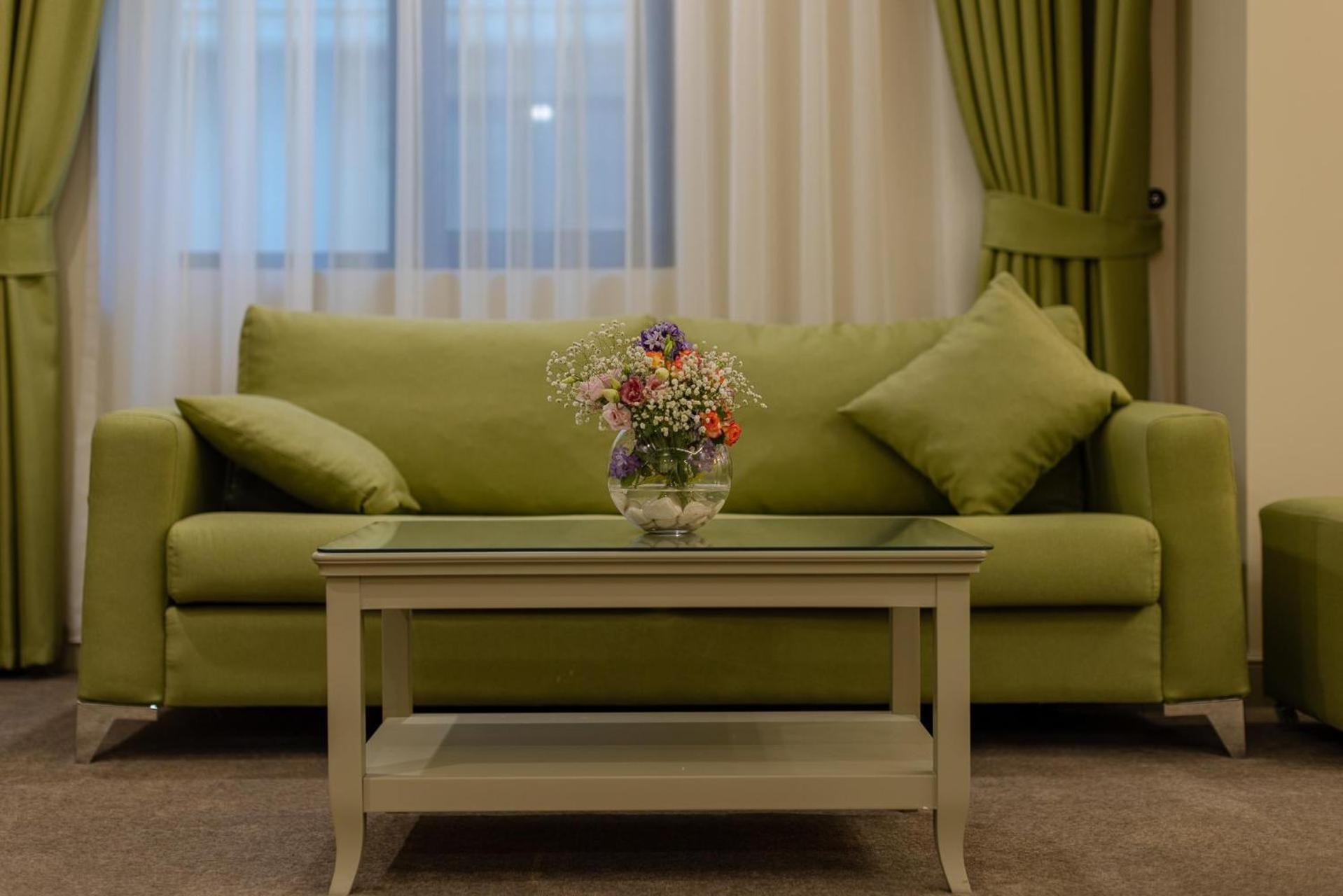 Divan Suites Batoemi Buitenkant foto