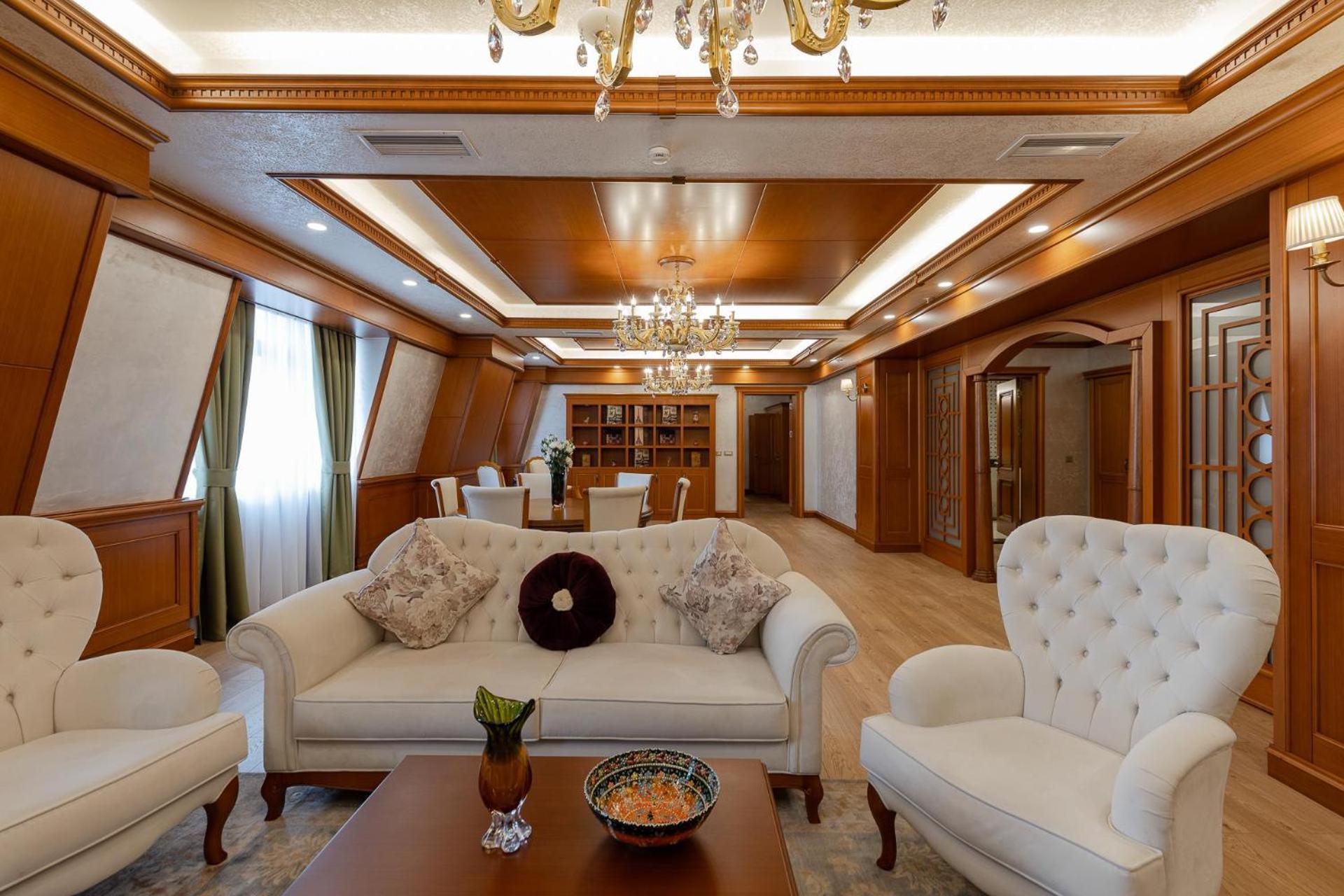 Divan Suites Batoemi Buitenkant foto