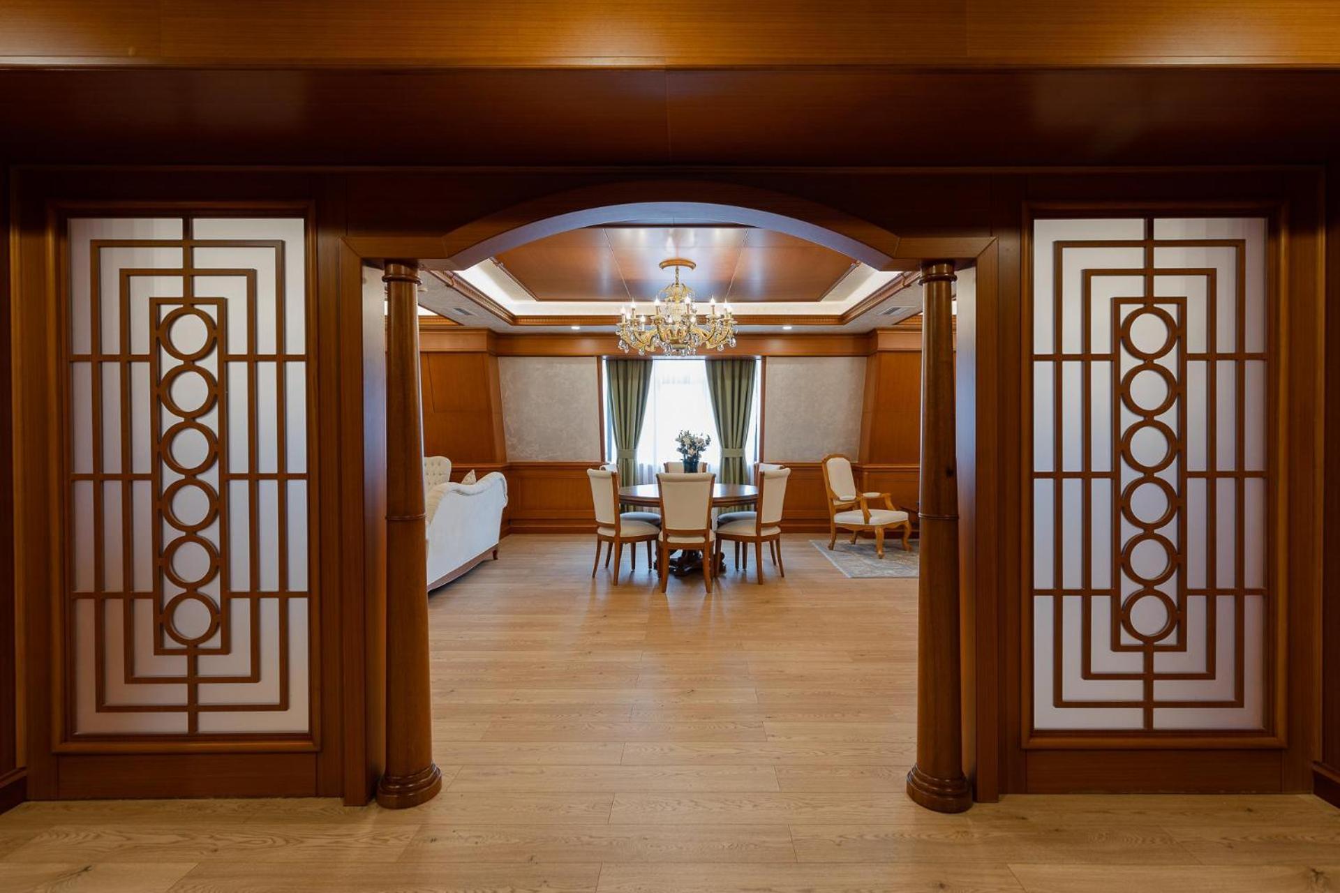 Divan Suites Batoemi Buitenkant foto