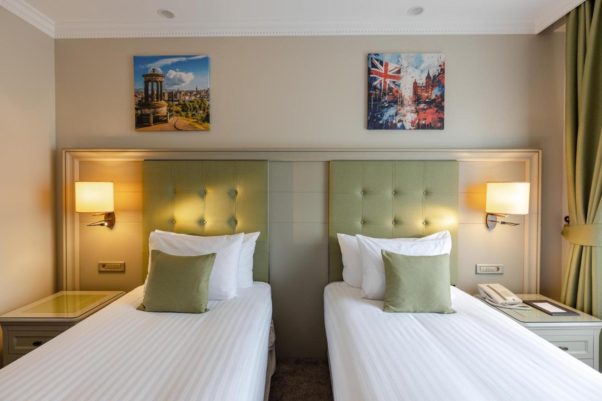 Divan Suites Batoemi Buitenkant foto