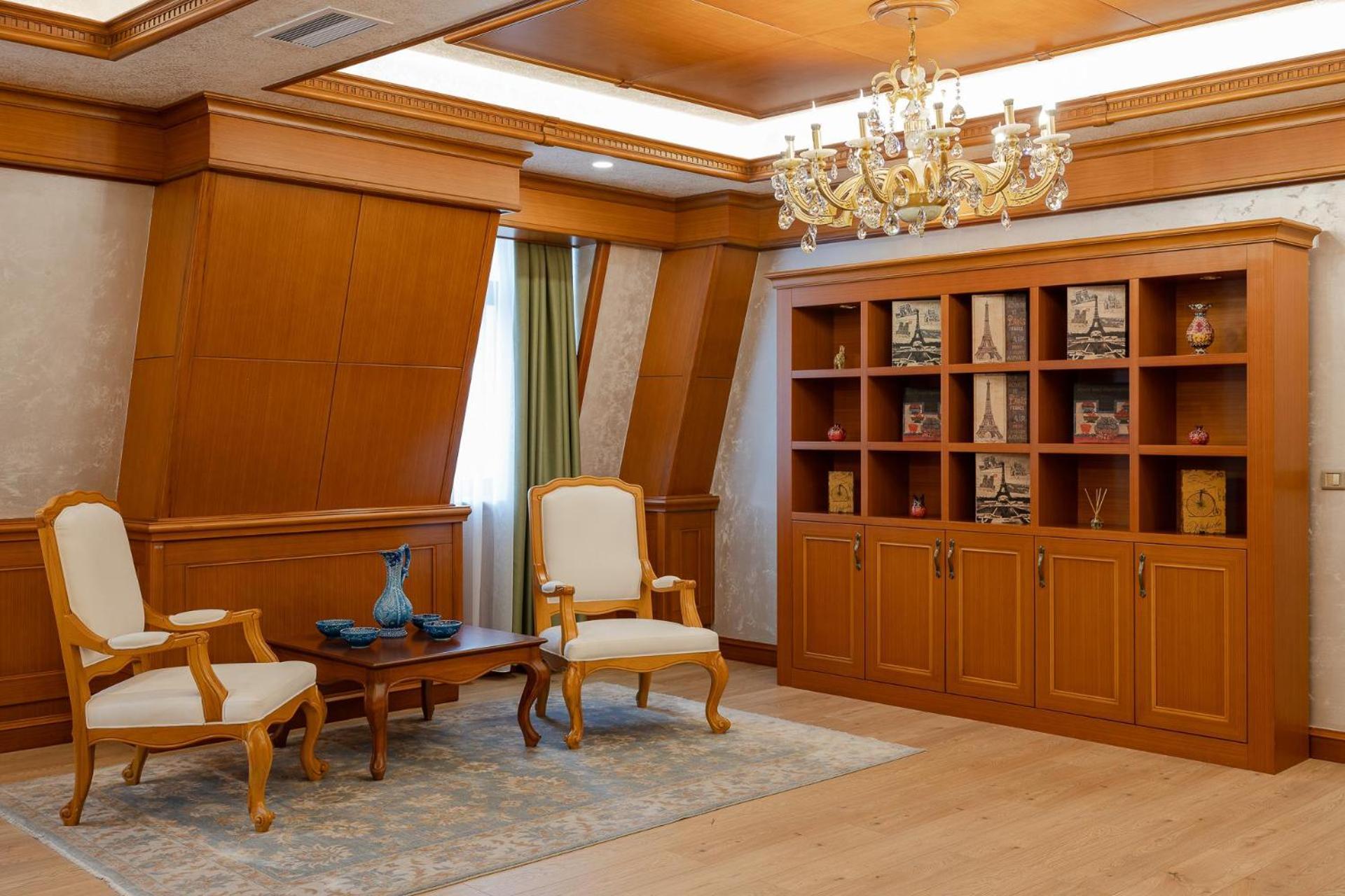 Divan Suites Batoemi Buitenkant foto