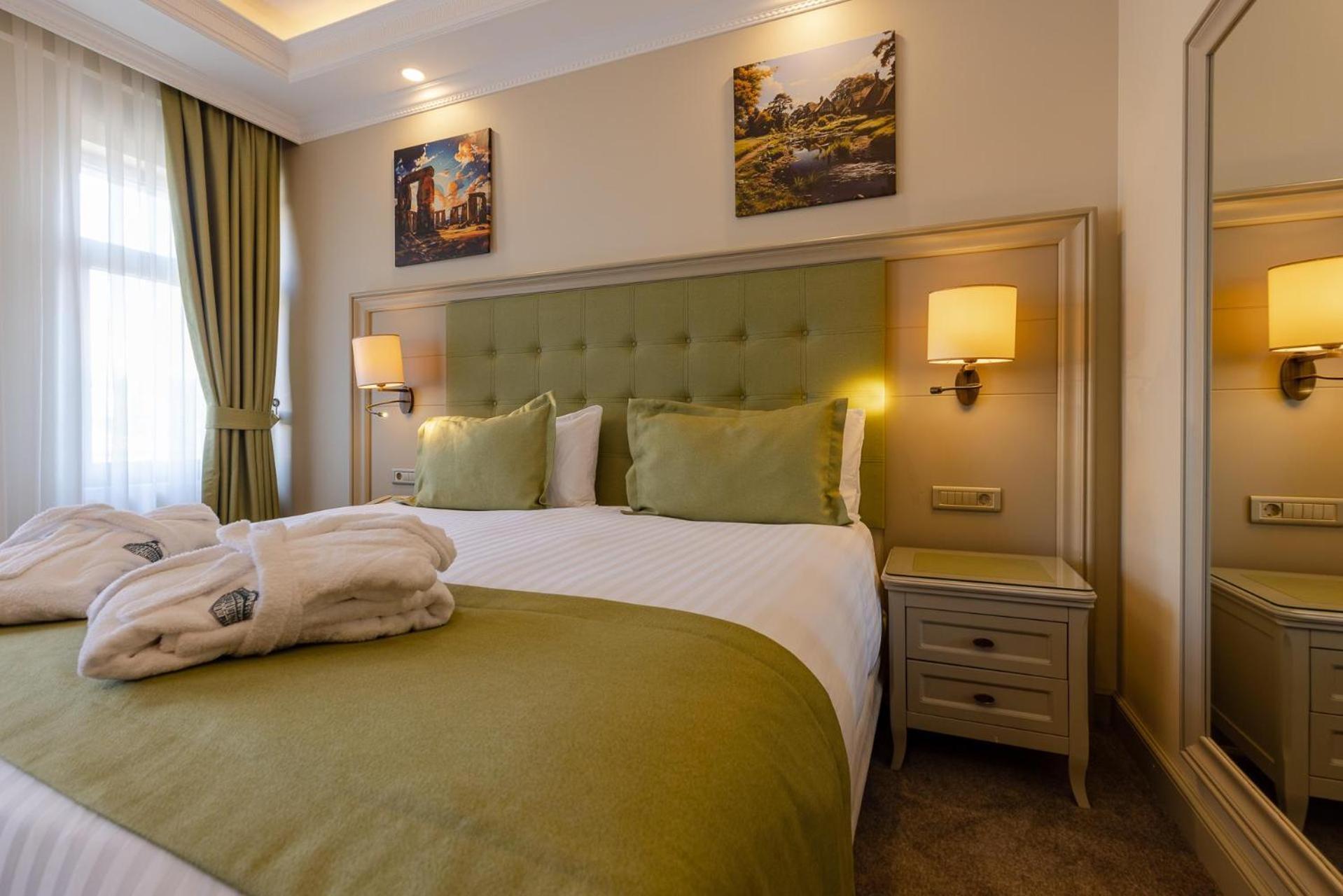 Divan Suites Batoemi Buitenkant foto