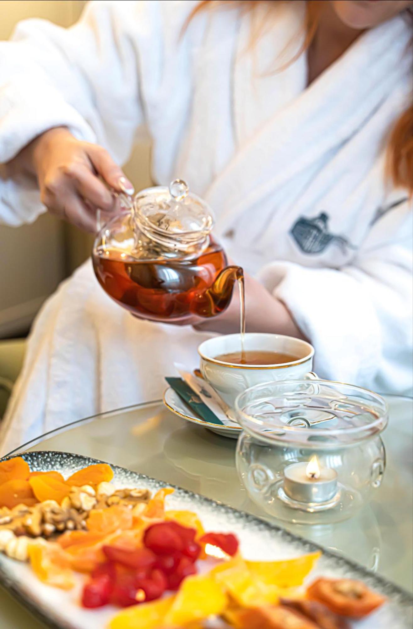 Divan Suites Batoemi Buitenkant foto